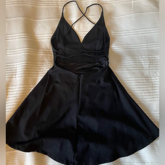 Black mini strappy dress - Picture 2 of 4